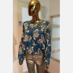 Flot m�nstret bluse