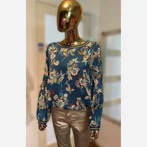 Flot m�nstret bluse