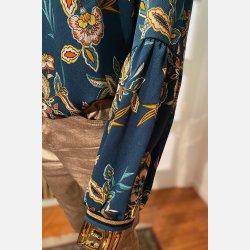 Flot m�nstret bluse